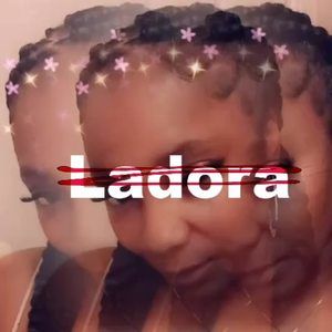 Meet your Posher, Ladora